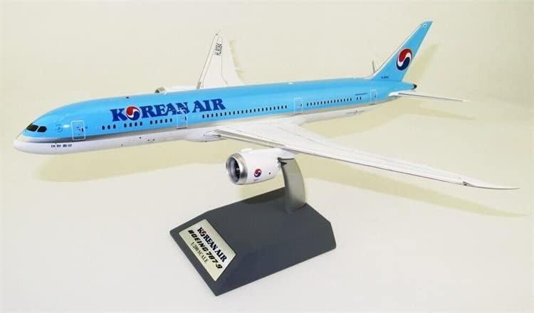 Fedélzeti 200 koreai LEVEGŐBE a Boeing 787-9 DREAMLINER HL8084 állvánnyal Limited Edition 1/200 FRÖCCSÖNTÖTT Repülőgép Előre