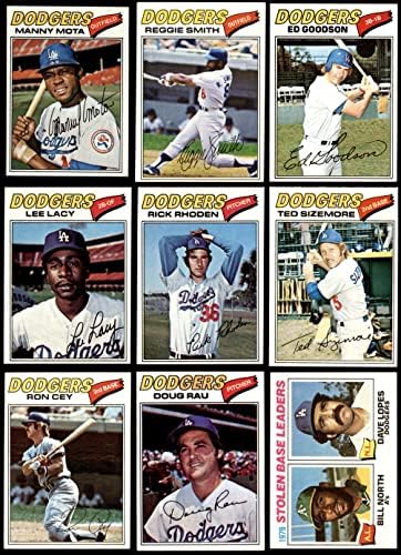 1977 Topps Los Angeles Dodgers Csapat készen áll a Los Angeles Dodgers (Set) NM Dodgers