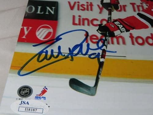 Zach Parise. Aláírt New Jersey Devils 8x10 Fotó Dedikált SZÖVETSÉG COA-1A - Dedikált NHL-Fotók